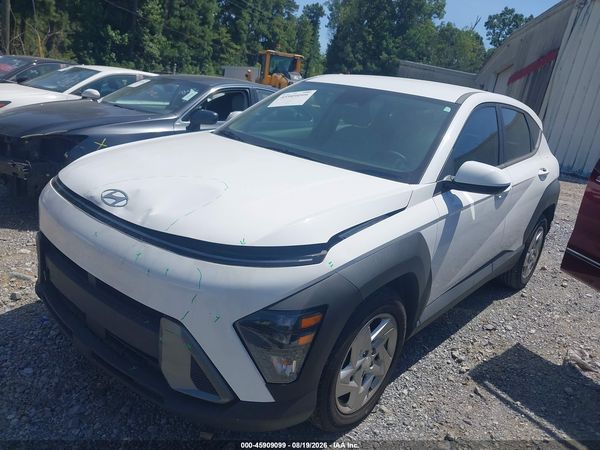 2024 HYUNDAI KONA SE