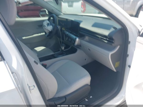 2024 HYUNDAI KONA SE