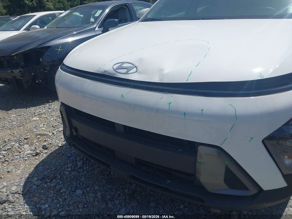 2024 HYUNDAI KONA SE