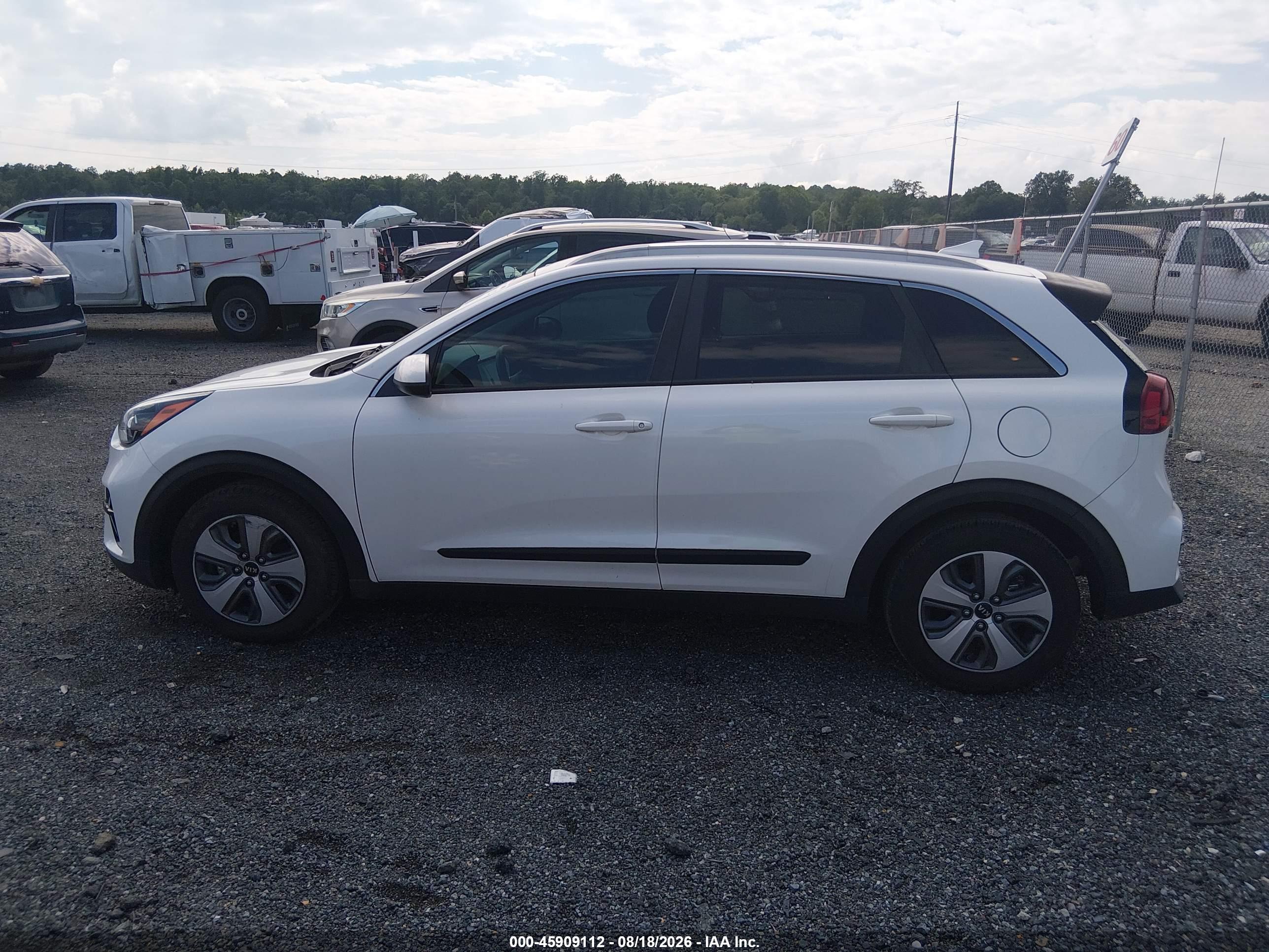 2020 KIA NIRO LX