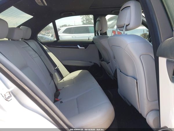 2013 MERCEDES-BENZ C 250 SPORT