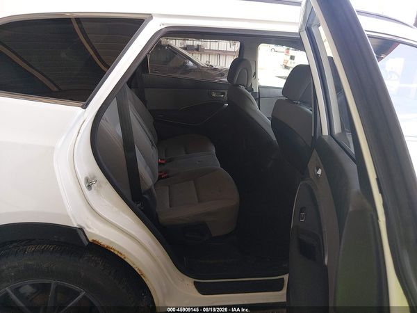 2017 HYUNDAI SANTA FE SE