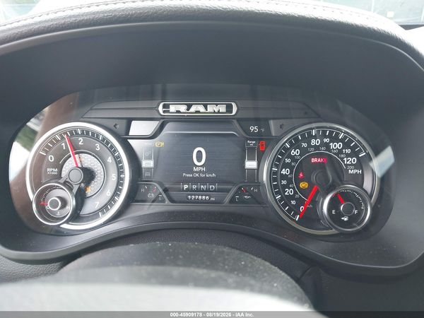 2019 RAM 1500 LARAMIE  4X4 5'7 BOX — I7