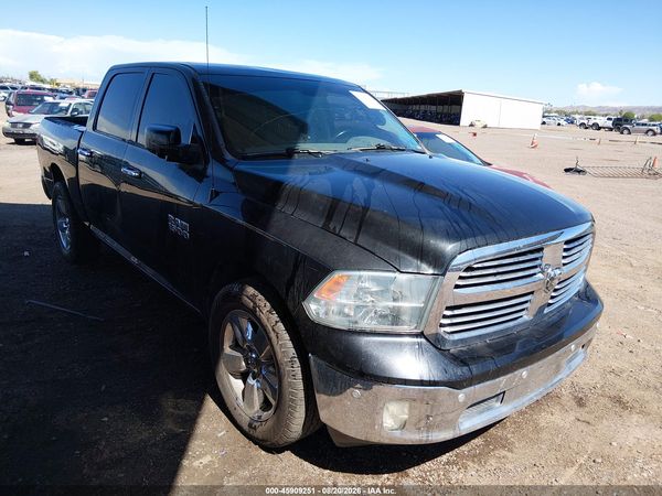 2016 RAM 1500 SLT