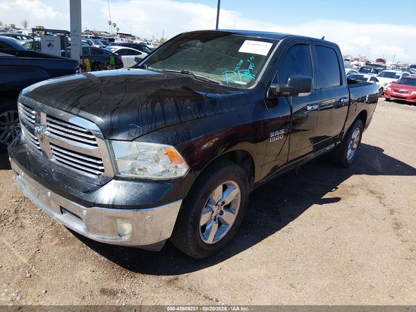 2016 RAM 1500 SLT