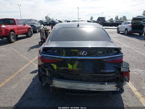 2019 LEXUS ES 300H