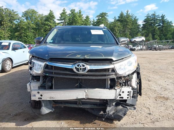 2016 TOYOTA HIGHLANDER XLE V6