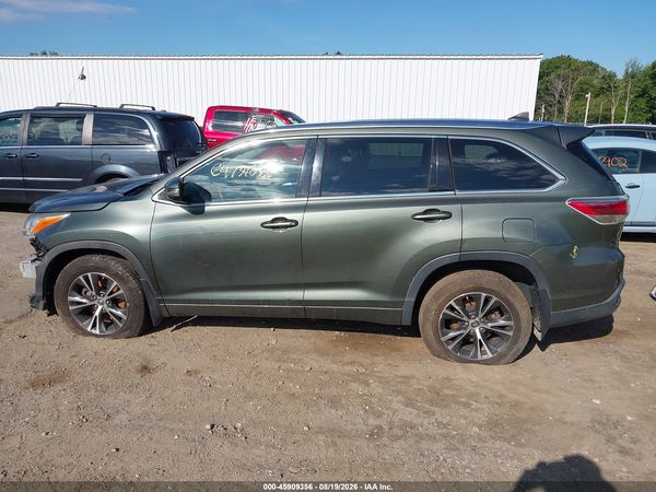 2016 TOYOTA HIGHLANDER XLE V6