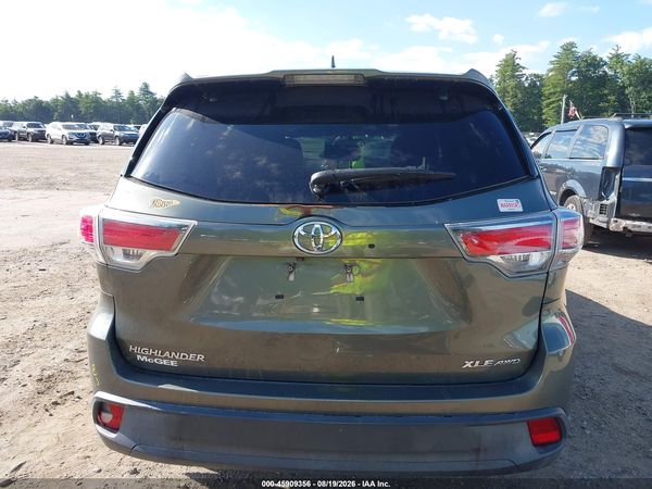 2016 TOYOTA HIGHLANDER XLE V6