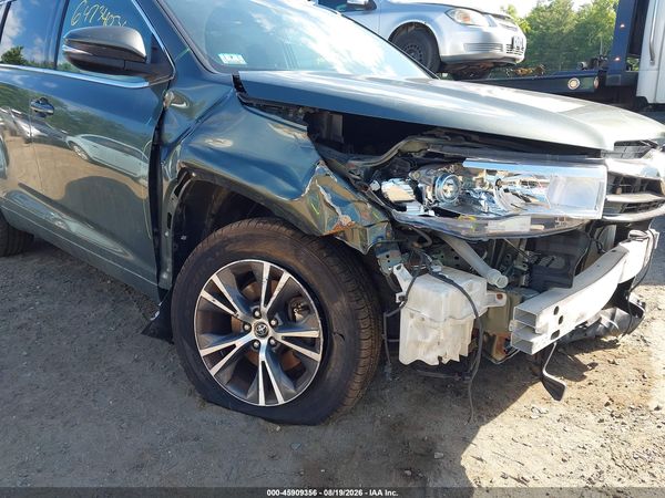 2016 TOYOTA HIGHLANDER XLE V6