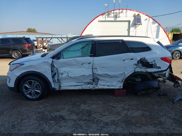 2016 HYUNDAI SANTA FE SE