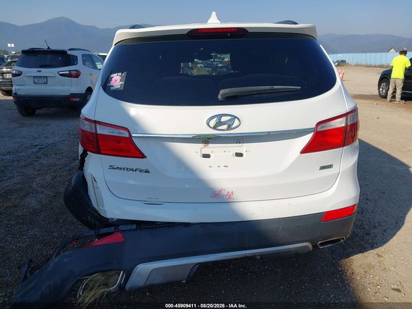 2016 HYUNDAI SANTA FE SE