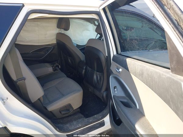 2016 HYUNDAI SANTA FE SE