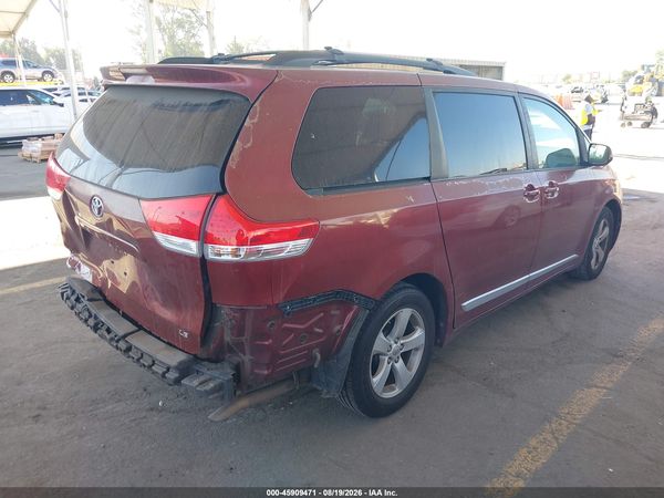 2013 TOYOTA SIENNA LE V6 8 PASSENGER