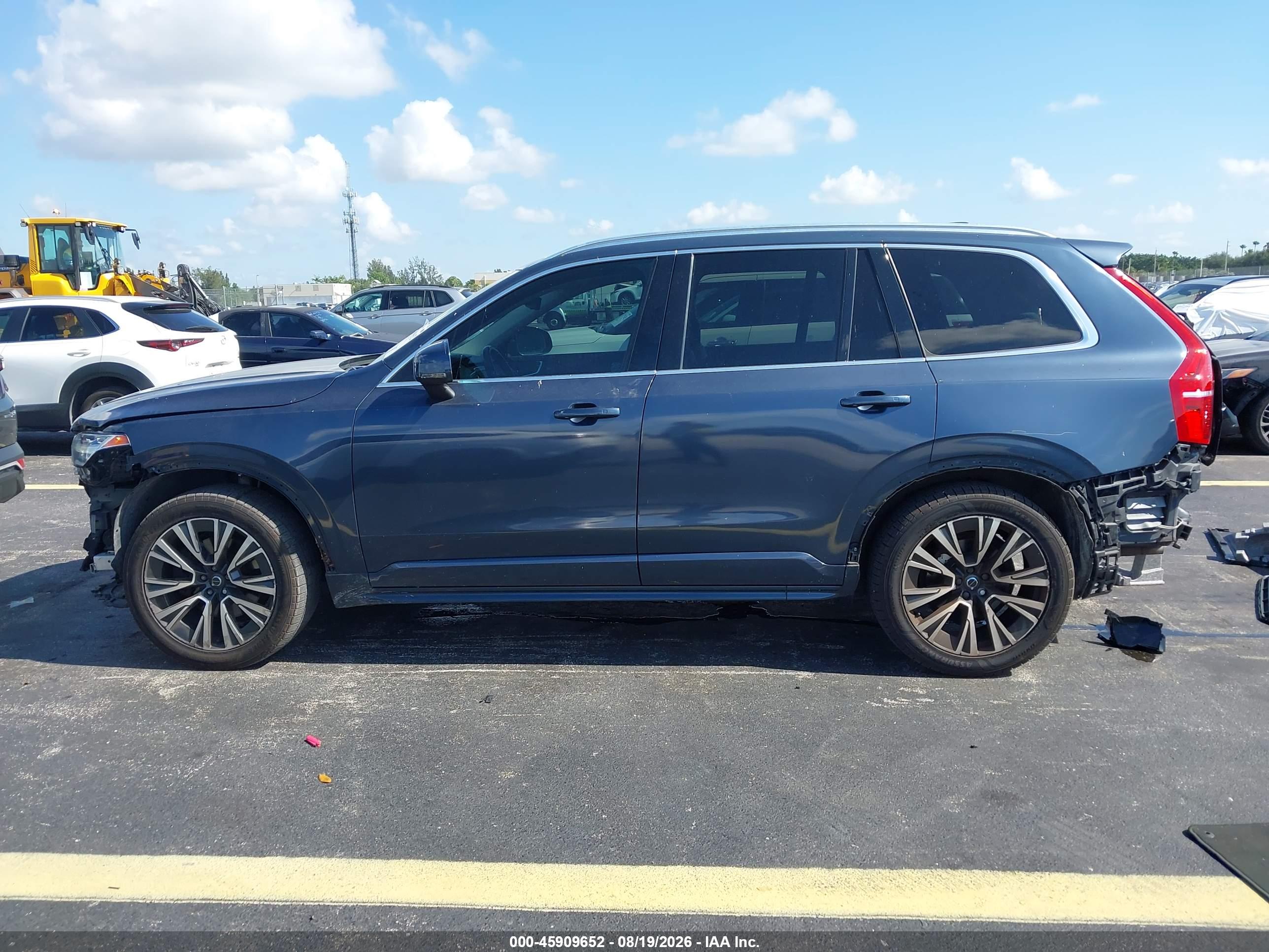 2020 VOLVO XC90 T5 MOMENTUM 7 PASSENGER