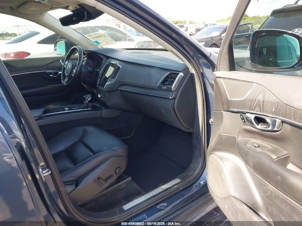 2020 VOLVO XC90 T5 MOMENTUM 7 PASSENGER