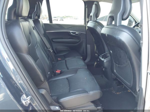 2020 VOLVO XC90 T5 MOMENTUM 7 PASSENGER