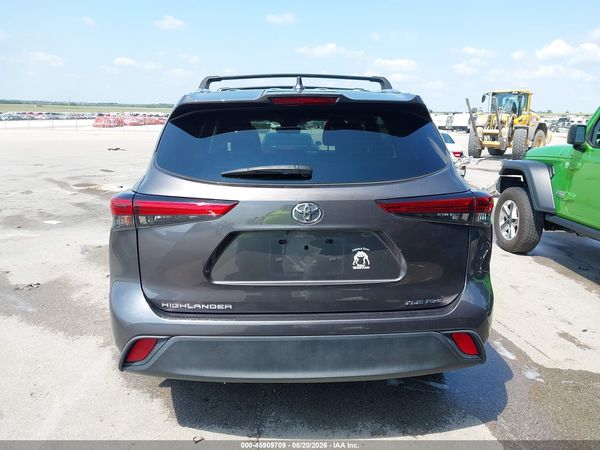 2021 TOYOTA HIGHLANDER XLE