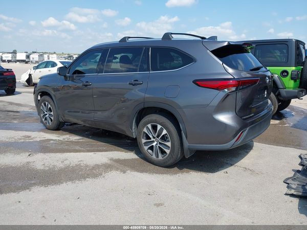 2021 TOYOTA HIGHLANDER XLE