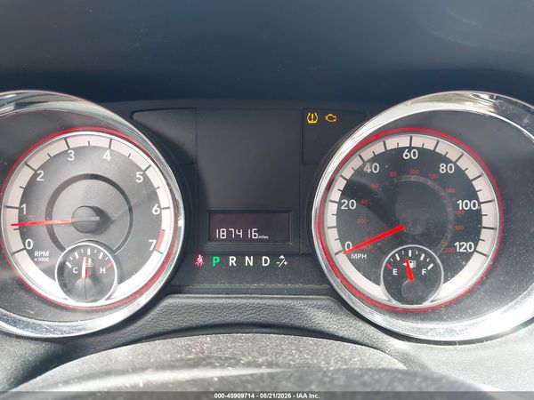 2015 DODGE GRAND CARAVAN SXT — I7