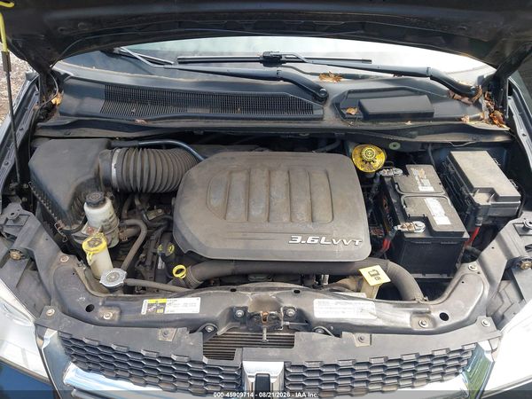 2015 DODGE GRAND CARAVAN SXT — I10