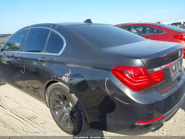 2015 BMW 740I