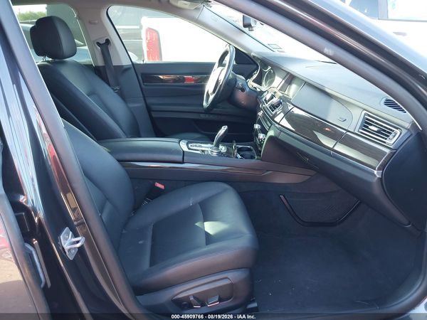 2015 BMW 740I