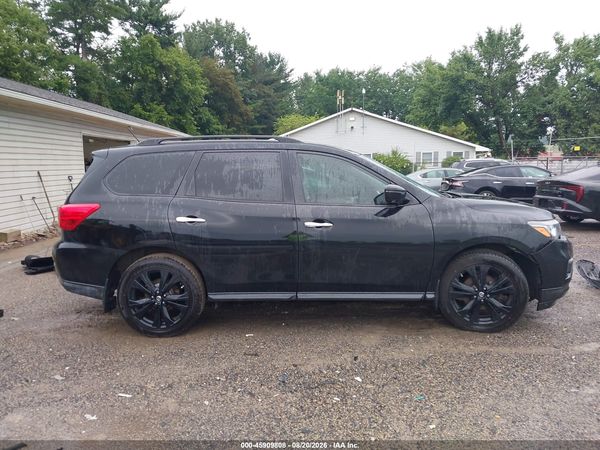 2018 NISSAN PATHFINDER SL