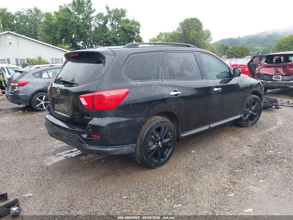 2018 NISSAN PATHFINDER SL