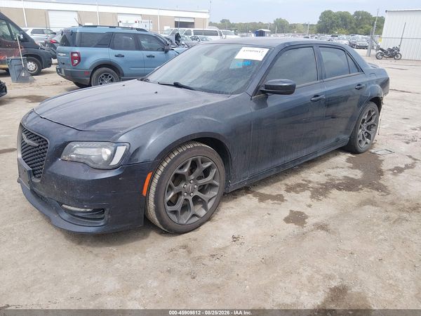 2017 CHRYSLER 300 — I2