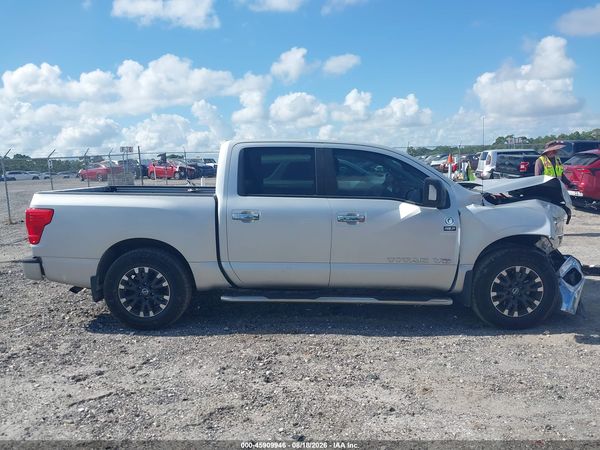 2018 NISSAN TITAN SV