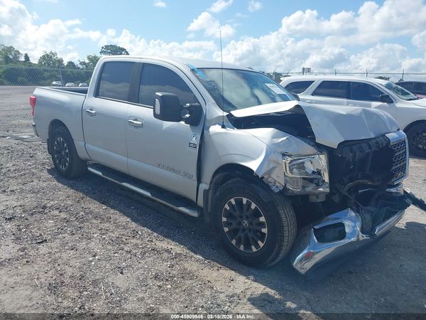 2018 NISSAN TITAN SV
