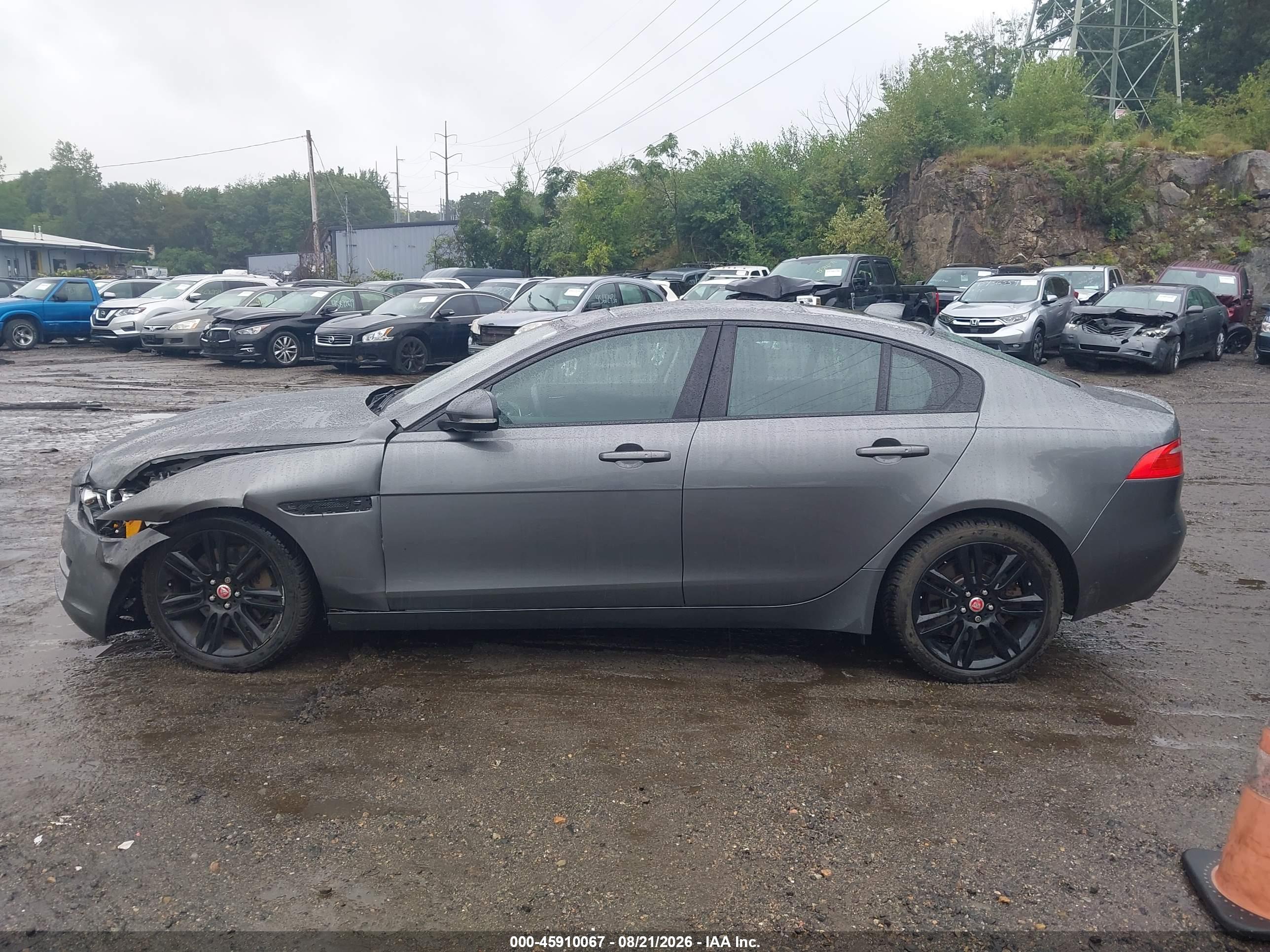 2018 JAGUAR XE 25T PRESTIGE