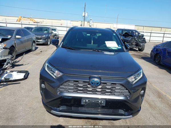 2021 TOYOTA RAV4 XSE