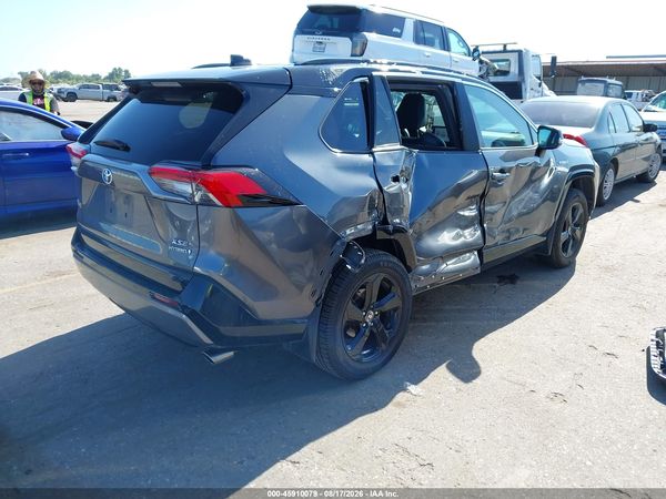 2021 TOYOTA RAV4 XSE