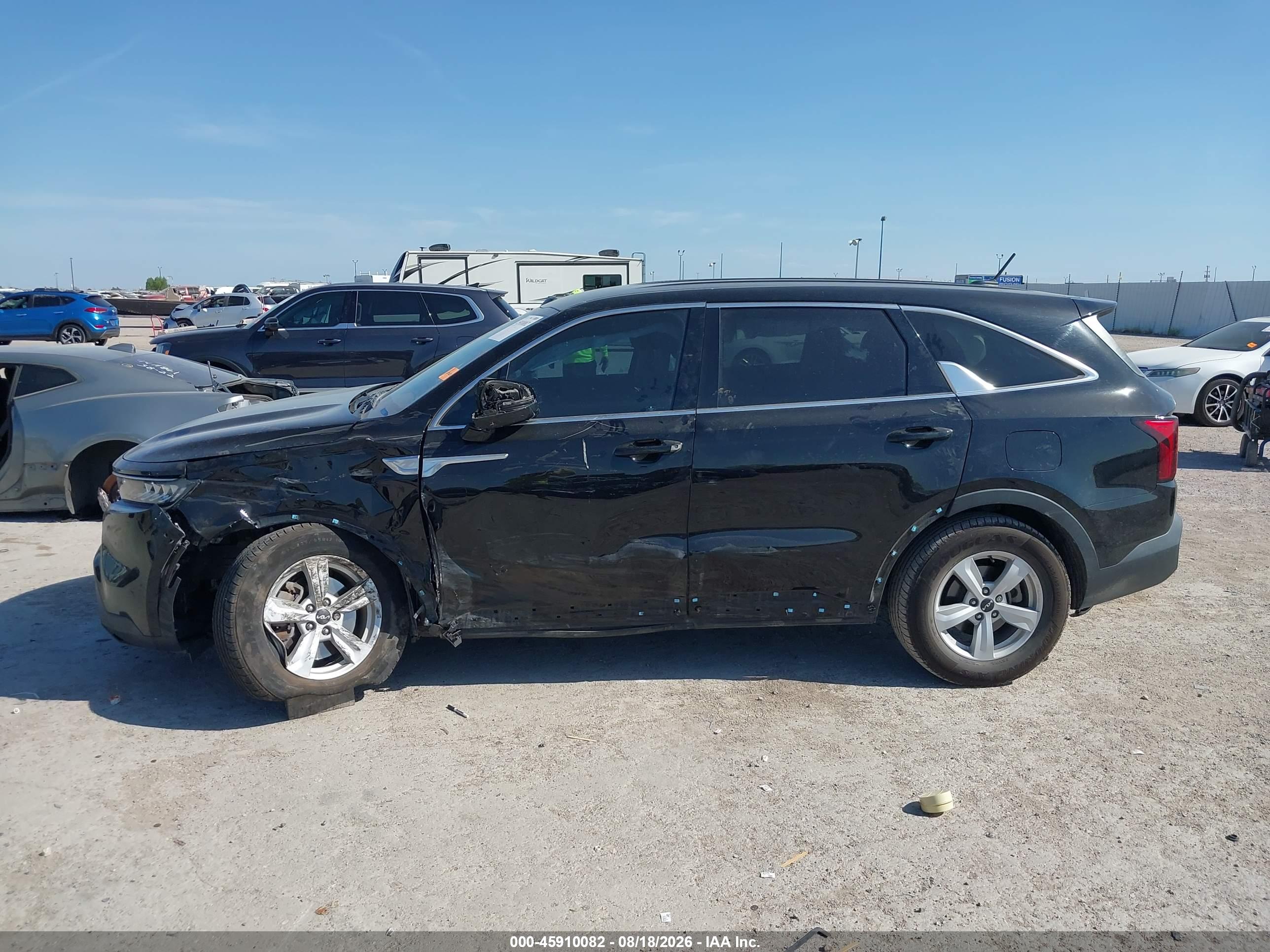 2022 KIA SORENTO LX