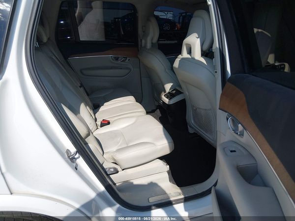 2021 VOLVO XC90 T6 MOMENTUM 7 PASSENGER