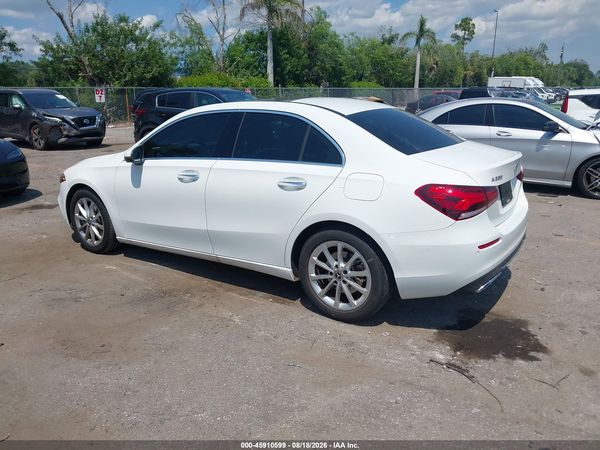 2020 MERCEDES-BENZ A 220 A220