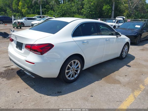 2020 MERCEDES-BENZ A 220 A220