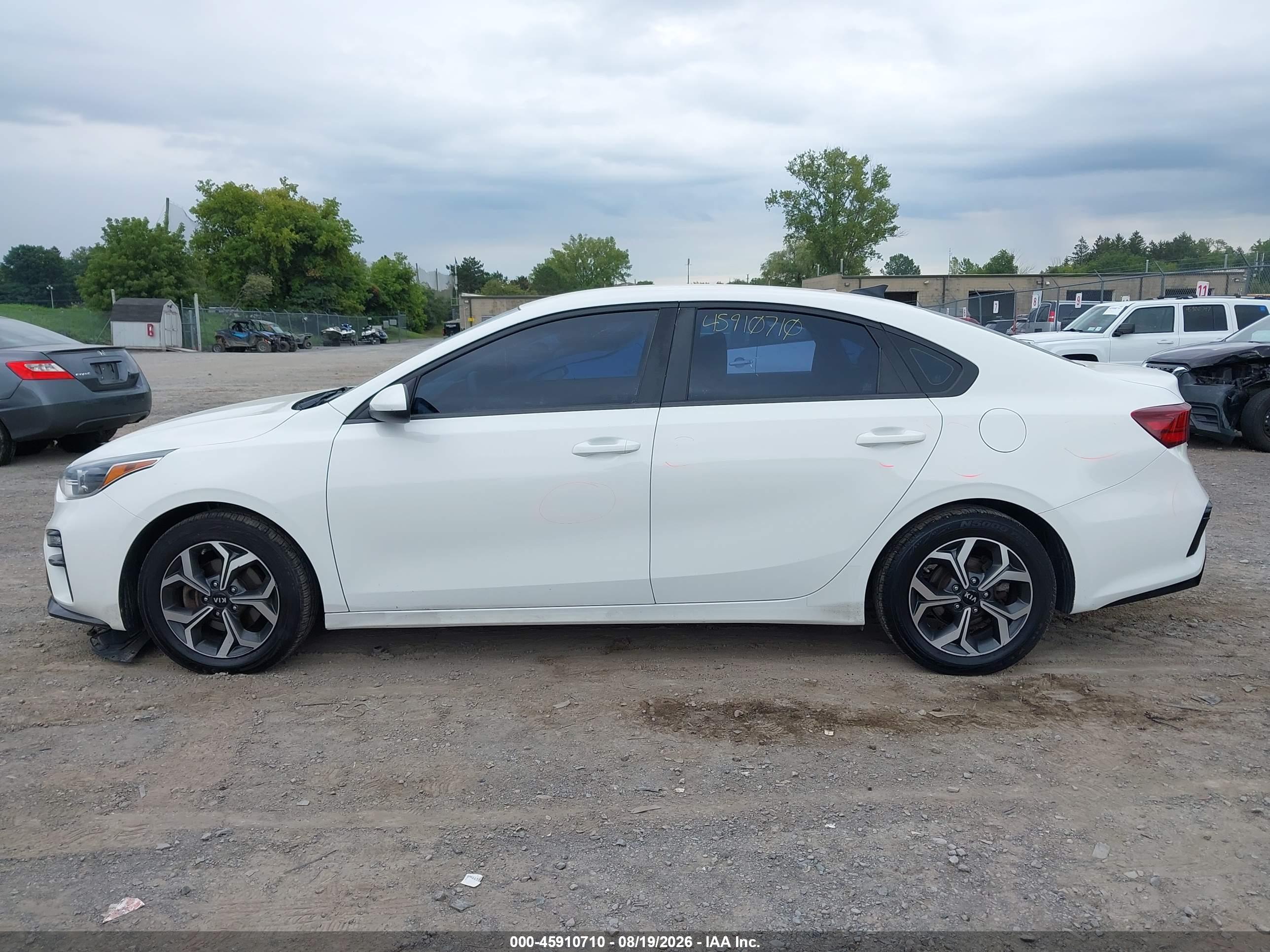 2019 KIA FORTE LXS