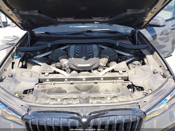 2021 BMW X7 M50I