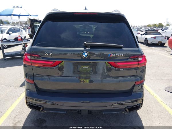 2021 BMW X7 M50I