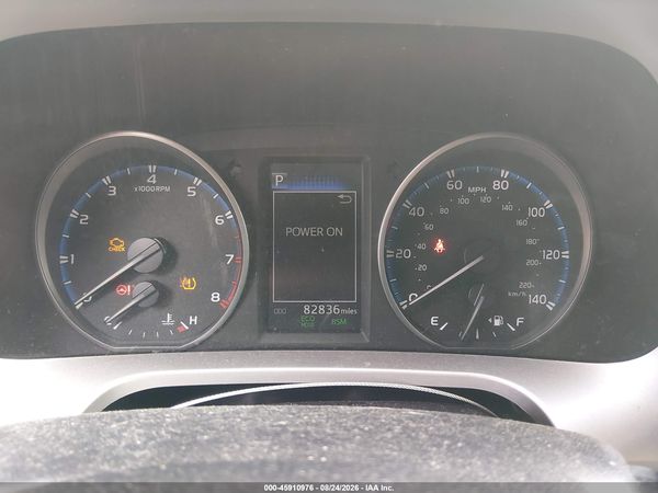 2018 TOYOTA RAV4 XLE — I7
