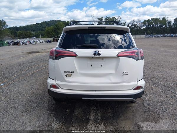 2018 TOYOTA RAV4 XLE — I119
