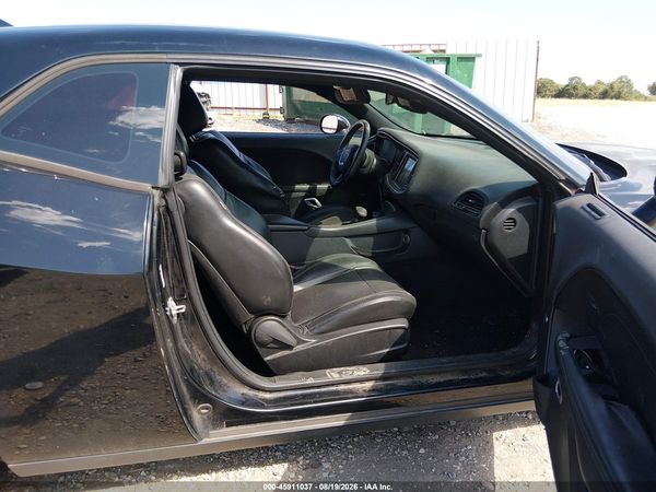 2016 DODGE CHALLENGER SXT PLUS