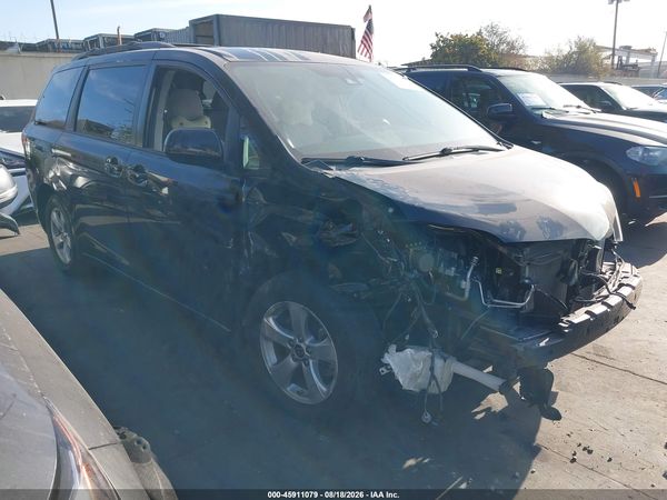 2020 TOYOTA SIENNA LE — I1