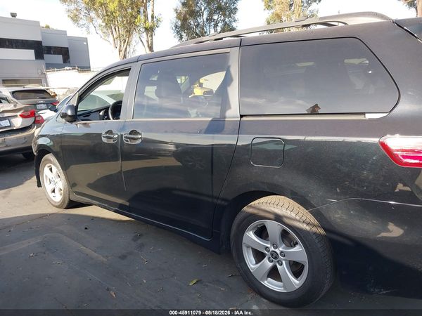 2020 TOYOTA SIENNA LE — I117