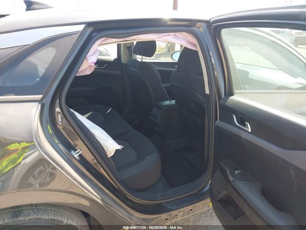 2026 KIA K5 LXS FWD