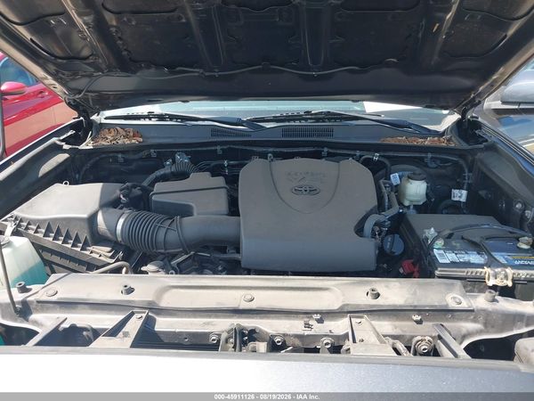 2022 TOYOTA TACOMA SR5 V6