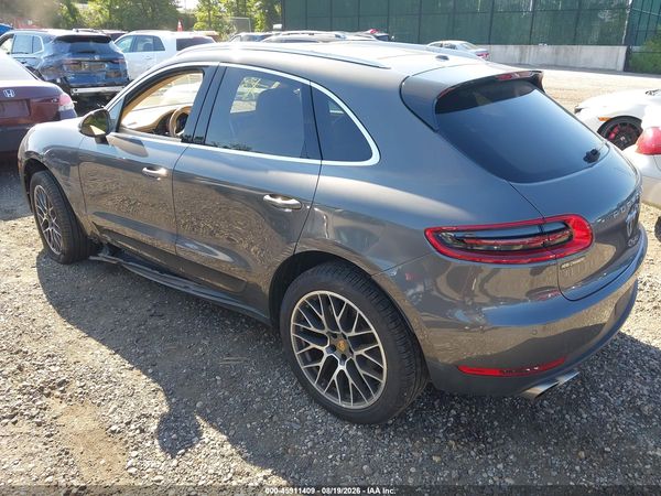 2016 PORSCHE MACAN S